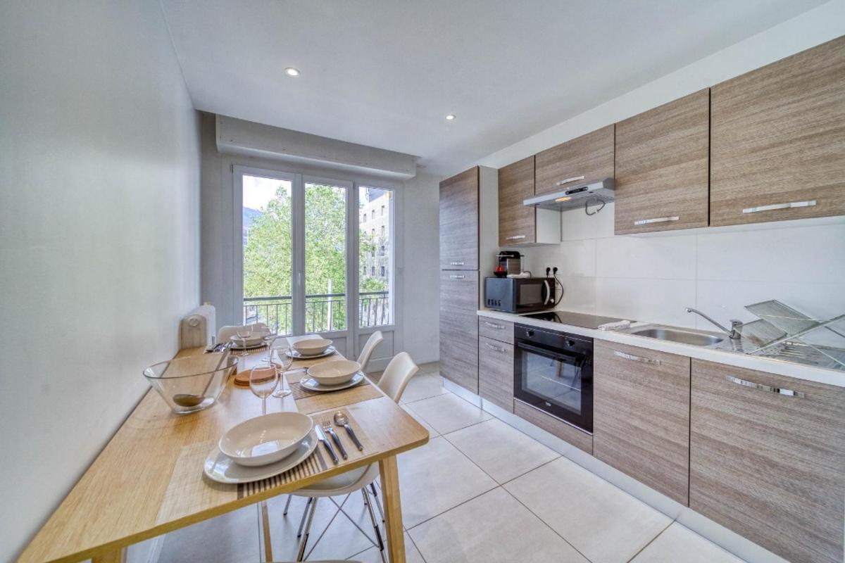 Le Joli Stade, Appartement Avec Magnifique Vue, Grenoble, Rhone Alpes Eksteriør bilde